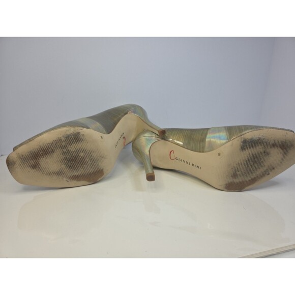 Gianni Bini Gold Iridescent Leather Peep Toe Pumps High Heel Sz 9 shine @ Hoco - Picture 8 of 8